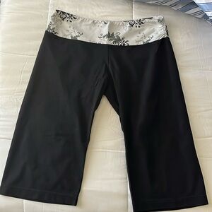 Marika Black and White Leggings